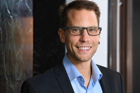 Zum Artikel "Dr. Volker Strauss, Alumnus des Departments Chemie und Pharmazie, erhält Deutschen Studienpreis 2017"
