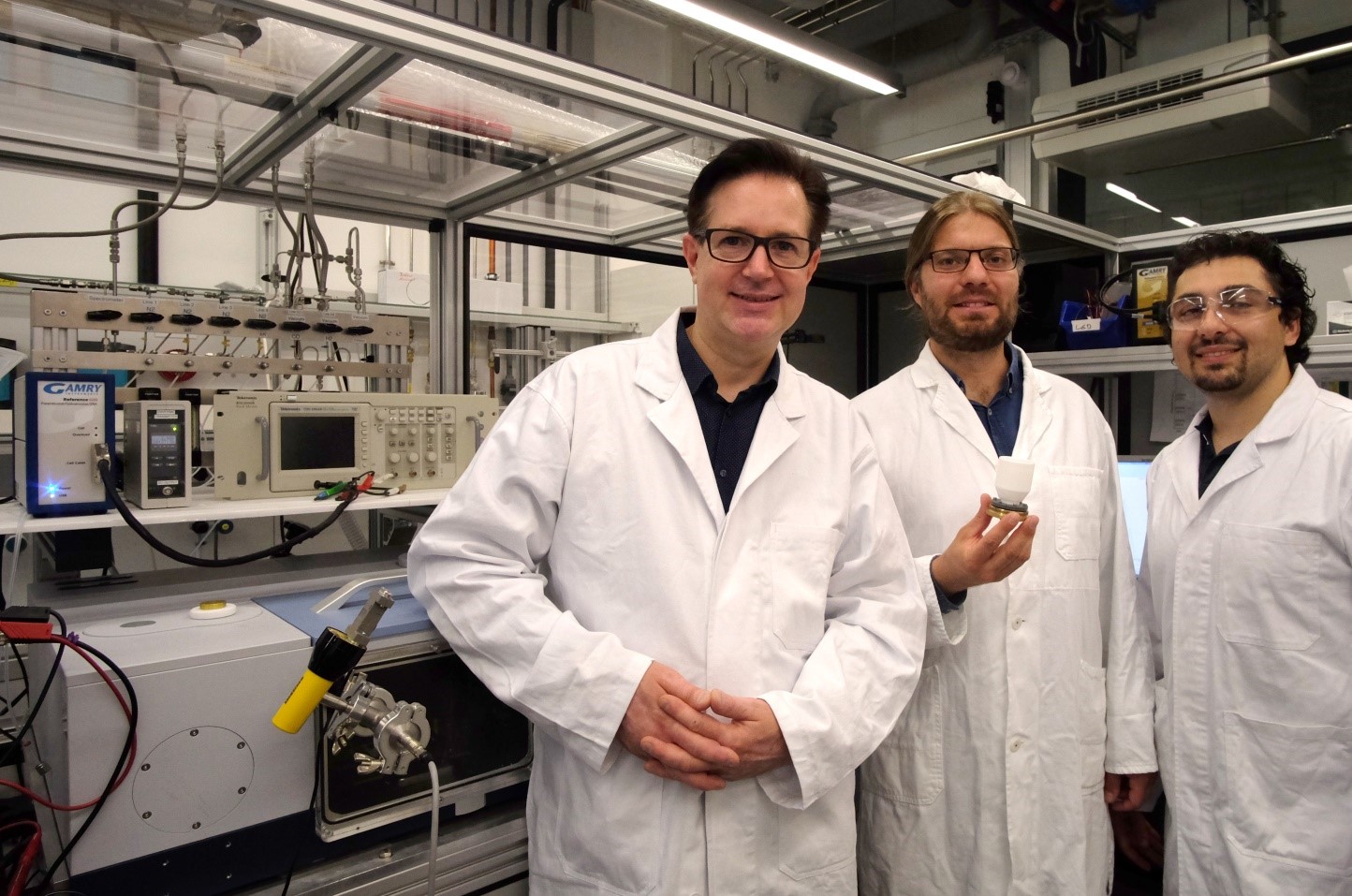 Zum Artikel "„Elektrisierende“ Chemie unter der Lupe"