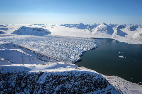 Landschaft Svalbards (Katrin Lindbäck, Norwegian Polar Institute)