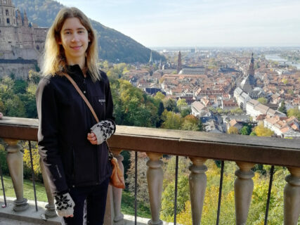 Dr. Alison Mitchell, Leiterin der Emmy-Noether-Nachwuchsgruppe am Erlangen Centre for Astroparticle Physics. (Bild:Privat)