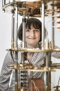 Dr. Heike Riel, IBM Fellow, Forschungsleiterin Nanoscale Electronics Group, Forschungszentrum in Rüschlikon, Schweiz, im Nanotechnologie-Labor. (Bild: Nik Hunger)