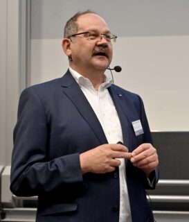 Prof. Dr. Jürgen Schatz, Dekan der Naturwissenschaftlichen Fakultät der FAU. (Foto: Harald Sippel / FAU)