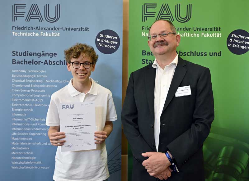 2. Platz Chemie Tom Ilsemann und Prof. Dr. Jürgen Schatz (Foto: Harald Sippel / FAU)